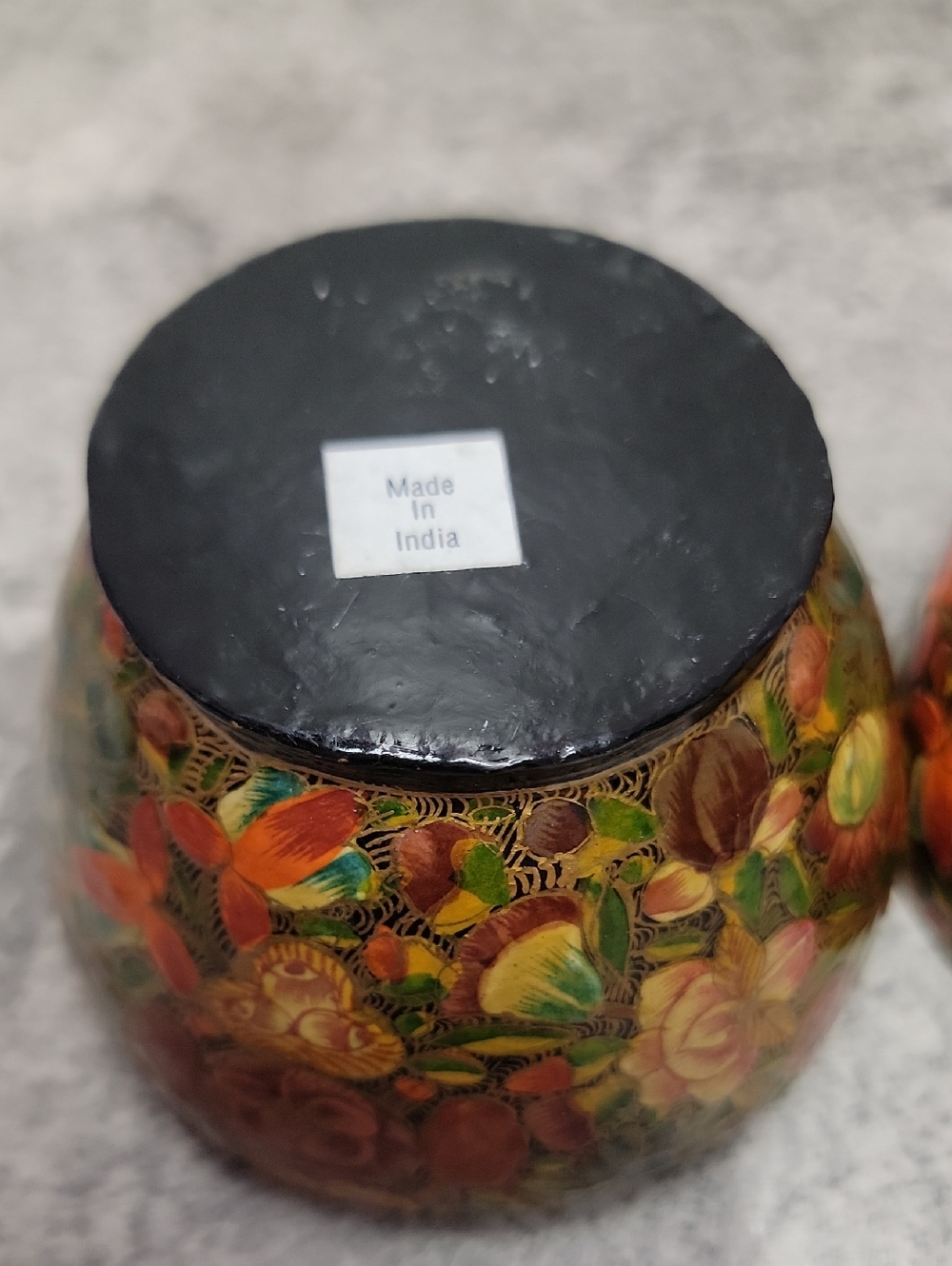 vintage large lacquer egg shaped box - Picture 8 of 10